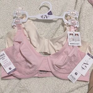 NWT- Gloria Vanderbilt- 38C, 40C, 40DD & 42C. Minimizer Bras